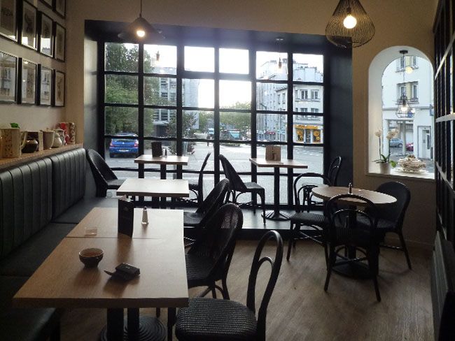 verrière dans une salle de restaurant